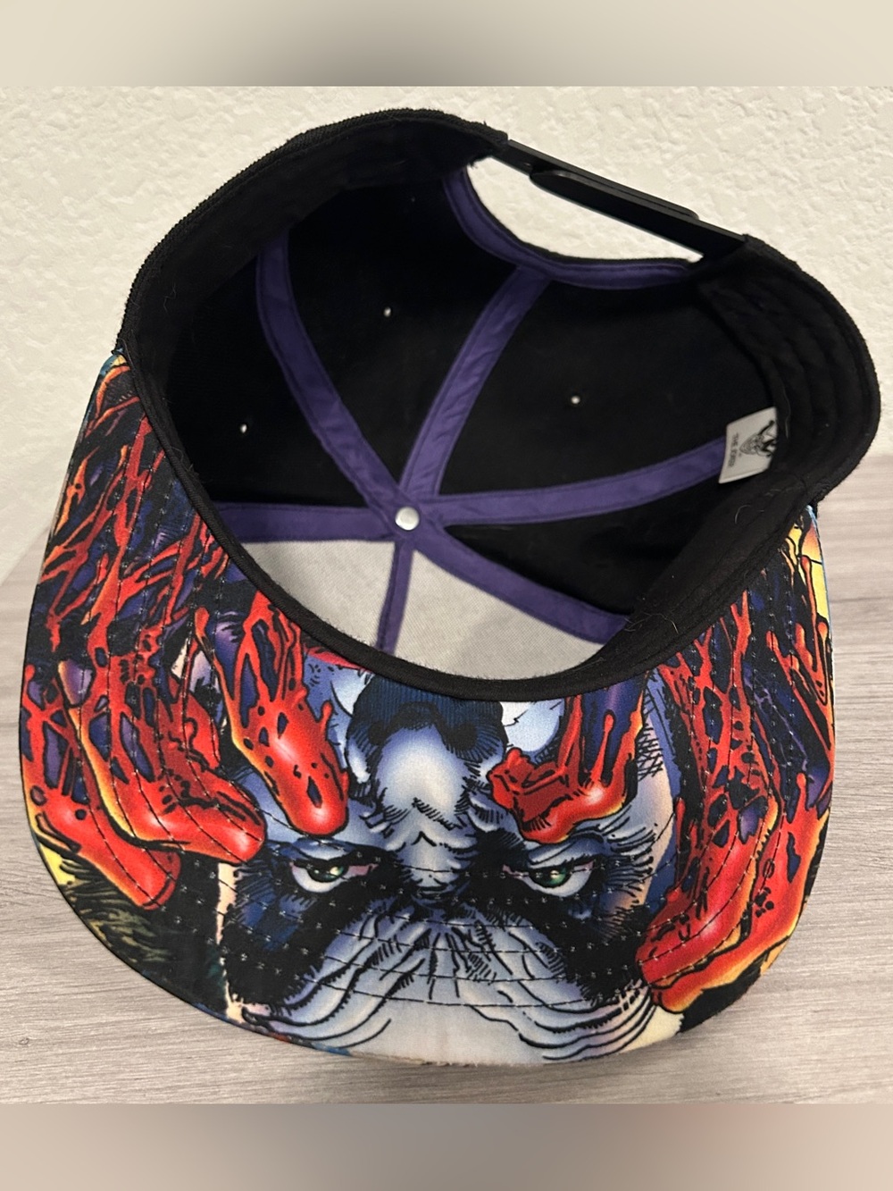 DC Comics Joker "HAHAHA" Arkham Snapback Hat - Picture 6 of 7